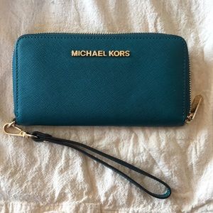 Michael Kors Jet Set Travel Wristlet